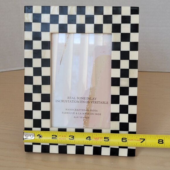 Shaila Anant Black White Check Bone Inlay and Wood Checkered Picture Frame 4 x 6 - Picture 13 of 15